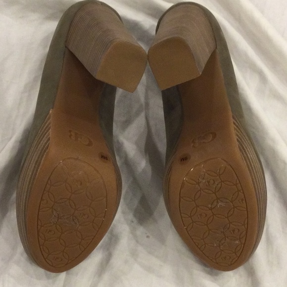 Gianni Bini Green Leather Platform Heels Size 9 - Picture 6 of 8